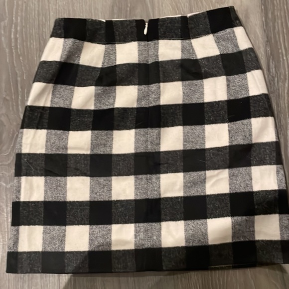 Loft plaid skirt ✨ - Picture 4 of 4